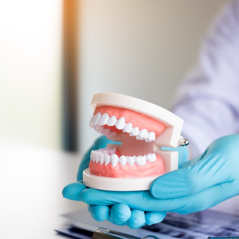 کلینیک دندانپزشکی انیس